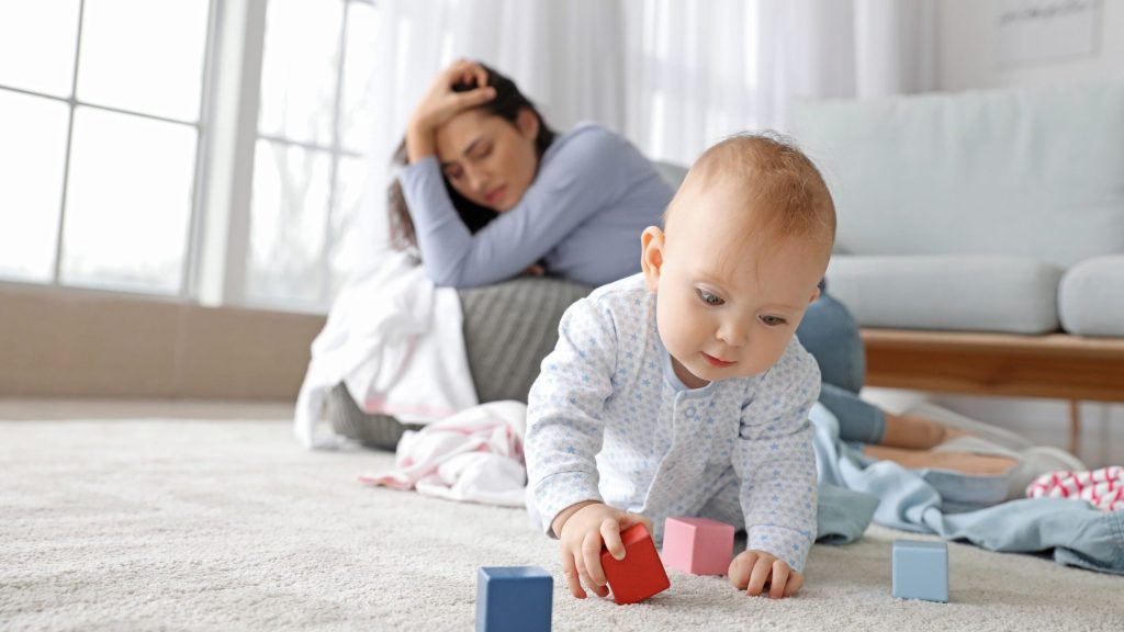 Anxious mother, a sign of postpartum depression